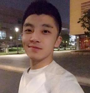 张博恩资料,从演艺新星到全能艺人，全面解析他的成长之路